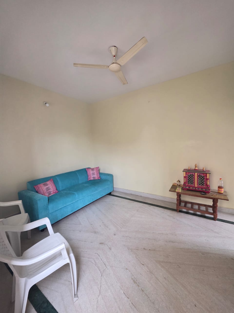 2 BHK + Pooja Room Builder Floor For Rent in Symphony