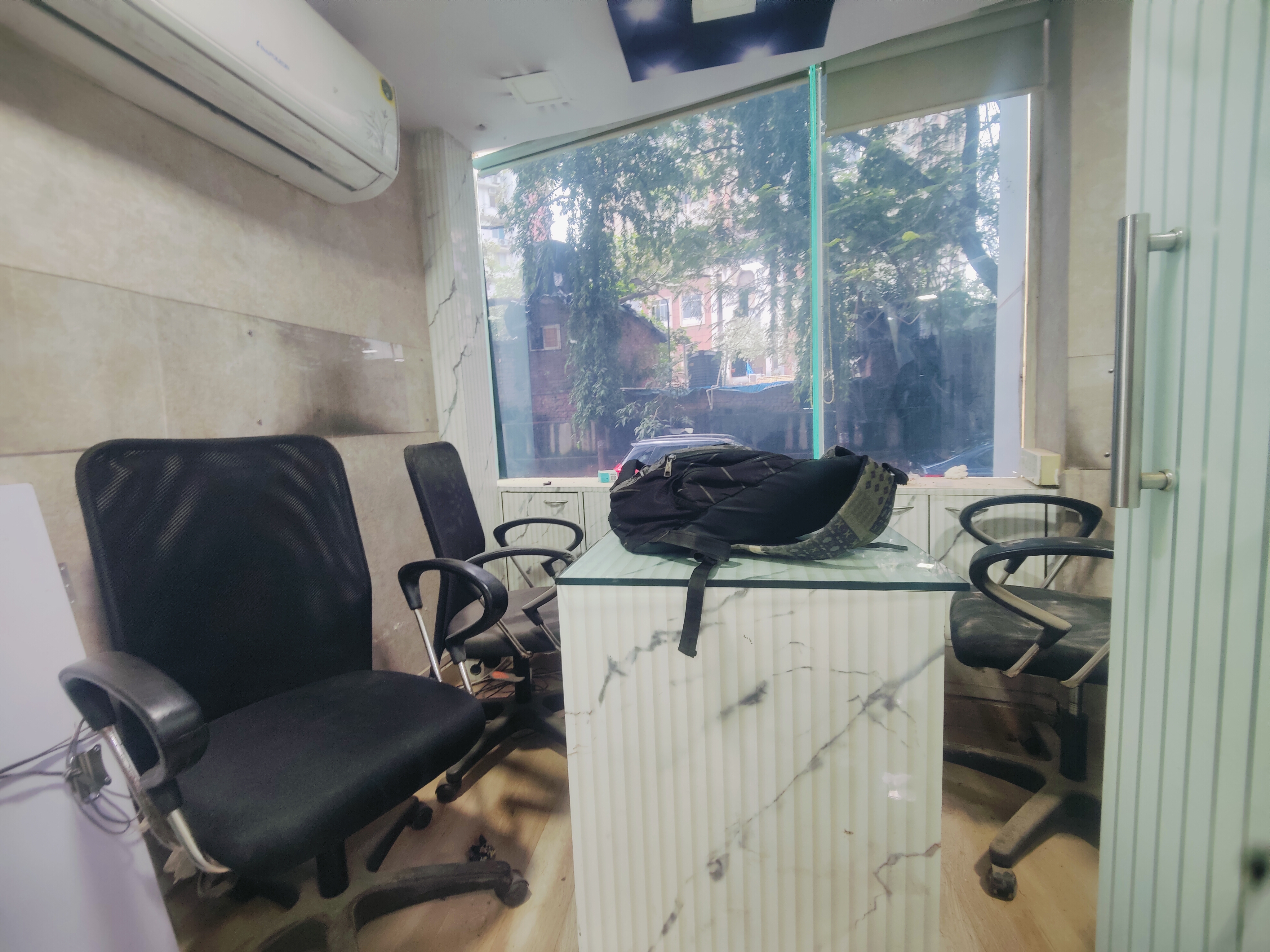 Office Space For Rent in Commercial Space 