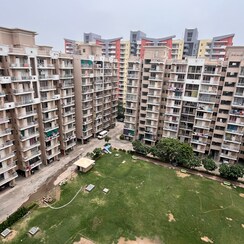 2 BHK Apartment For Sale in Breez Global Heights