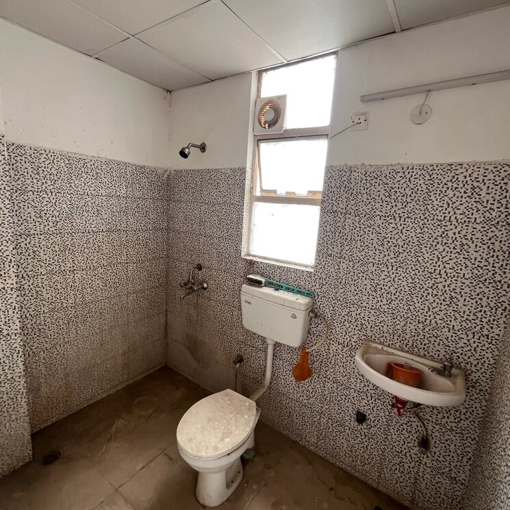 Bathroom, breez-global-heights 2 Bedroom 610 Sq.Ft. Apartment In Sohna Sector 33 Gurgaon 9211489