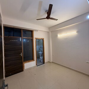4 BHK Apartment For Rent in RWA Apartments Sector 71, Sector 71