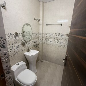 Bathroom in 4 BHK Apartment at RWA Apartments Sector 71, Sector 71 – for Rent