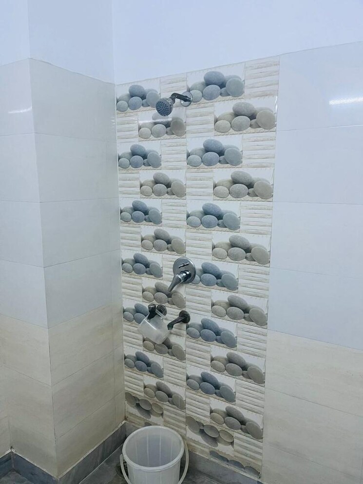 Bathroom, krishna nagar 2 Bedroom 855 Sq.Ft. Builder Floor In Krishna Nagar Delhi 9211426