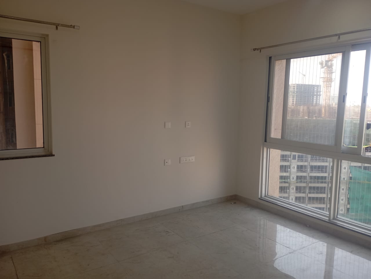 2 BHK + Study Room Apartment For Rent in K Raheja Reserve