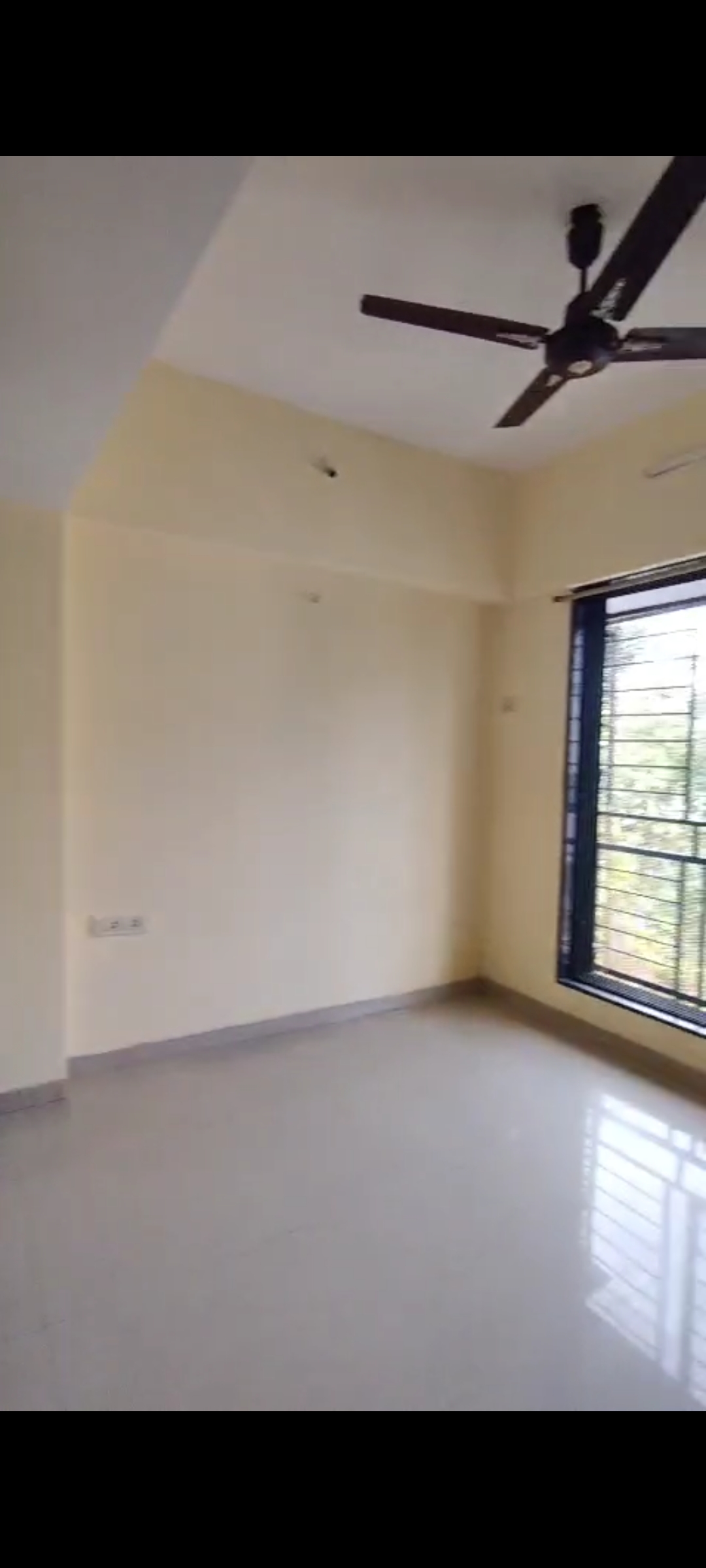 2 BHK Apartment For Rent in Vile Parle East