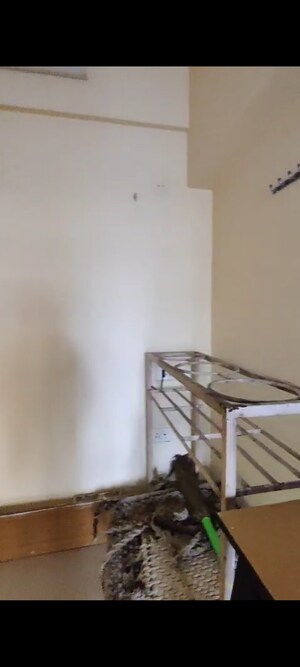 Living Room in 2 BHK Apartment at Vile Parle East – for Rent