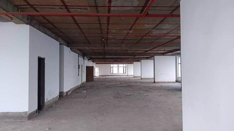  Parking, salt lake sector v Commercial Office Space 10430 Sq.Ft. In Salt Lake Sector V Kolkata 9211505