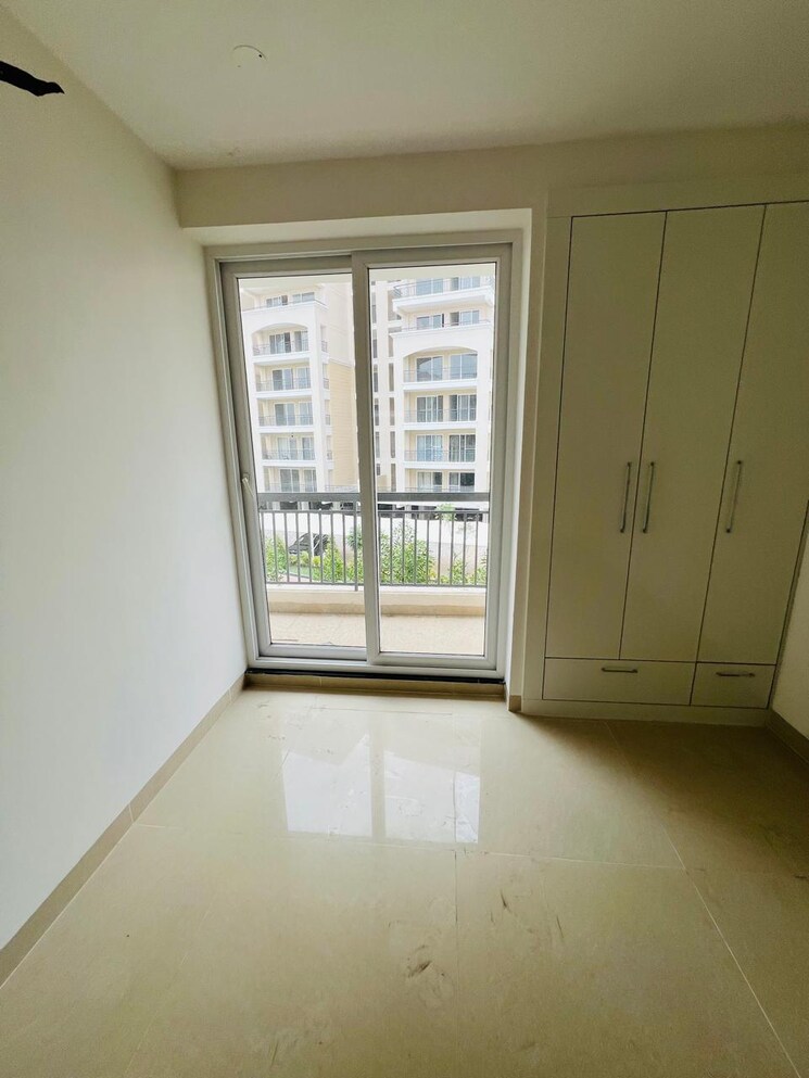 Room, maxxus-elanza 3 Bedroom 1100 Sq.Ft. Apartment In International Airport Road Zirakpur 9211507