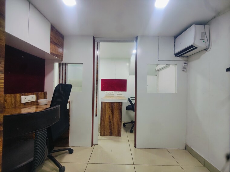 Team Area, malad west Commercial Office Space 100 Sq.Ft. In Malad West Mumbai 9211587