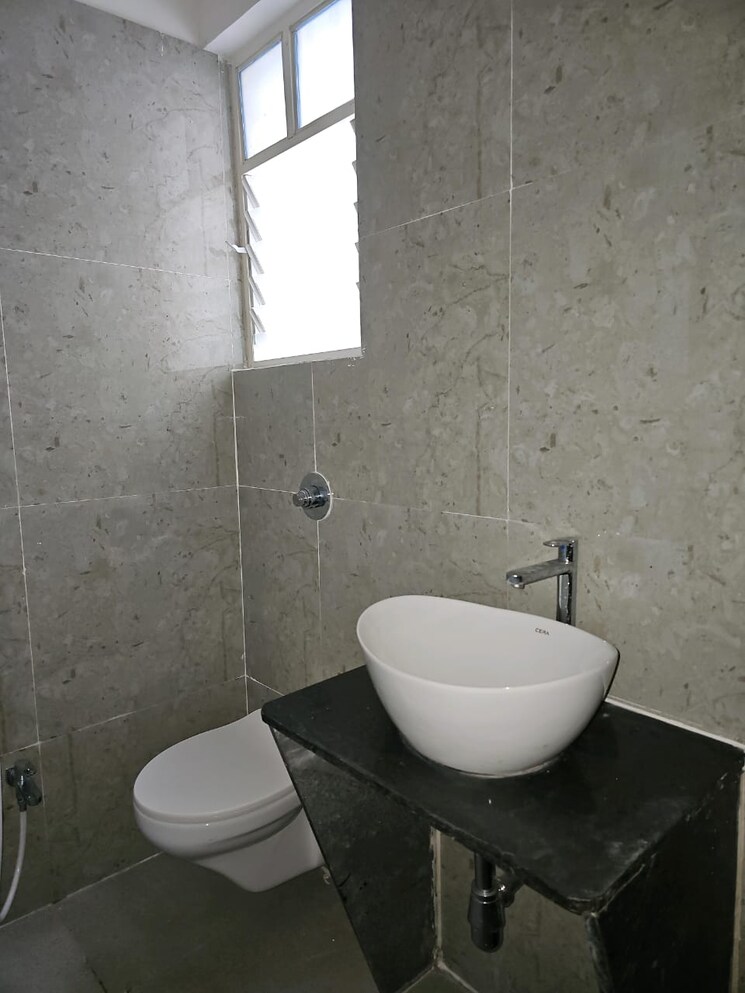 Bathroom, sukhwani-hermosa-casa 2.5 Bedroom 896 Sq.Ft. Apartment In Mundhwa Pune 9211598