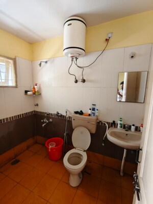 Team Area in 2 BHK Apartment at New Thippasandra – for Rent