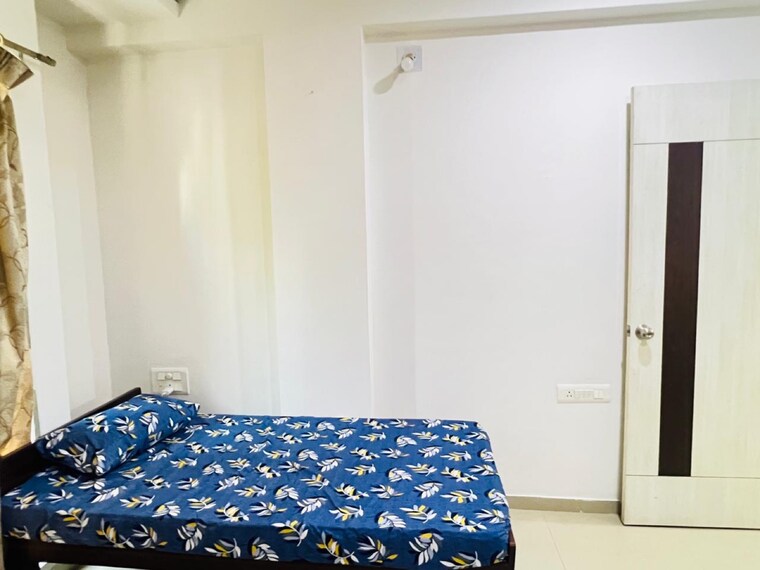 Bedroom, alkapuri Pg For Boys & Girls In Alkapuri 9211526