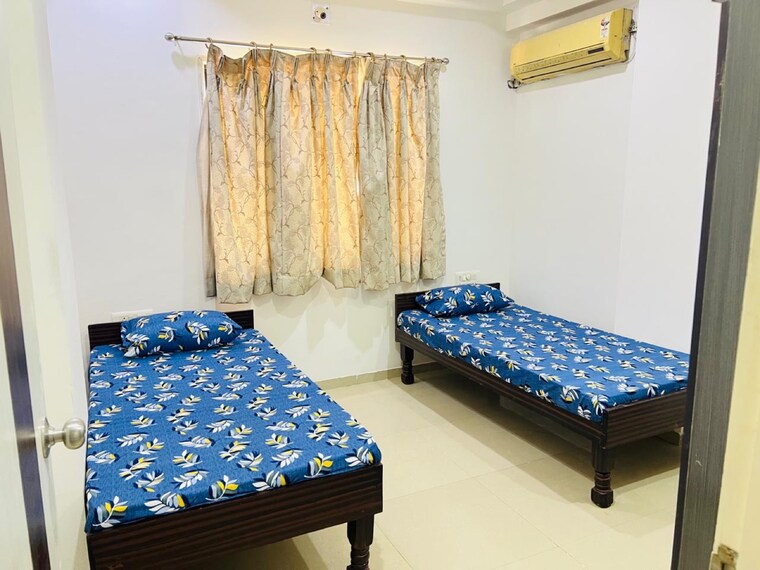 Bedroom, alkapuri Pg For Boys & Girls In Alkapuri 9211526