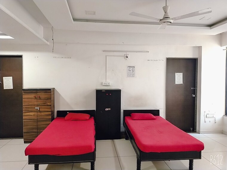 Room, alkapuri Pg For Boys & Girls In Alkapuri 9211573