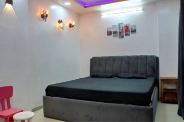 Bedroom in 6 BHK Apartment at Maitri Planet, Kharghar Sector 35i – for Rent