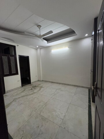 3 BHK Apartment For Rent in Ahinsa Khand 2