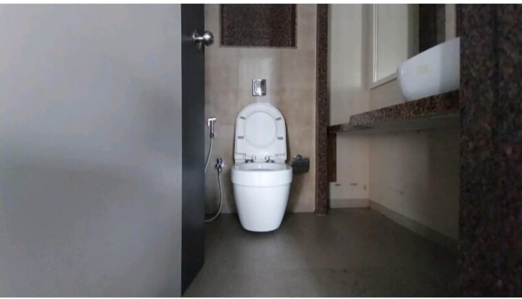 Bathroom, kalpataru-paramount 2 Bedroom 672 Sq.Ft. Apartment In Kapur Bawdi Thane 9211692