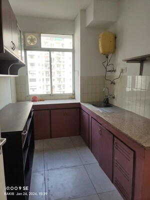 Kitchen in 4 BHK Apartment at DLF The Carlton Estate, Dlf Phase V – for Sale