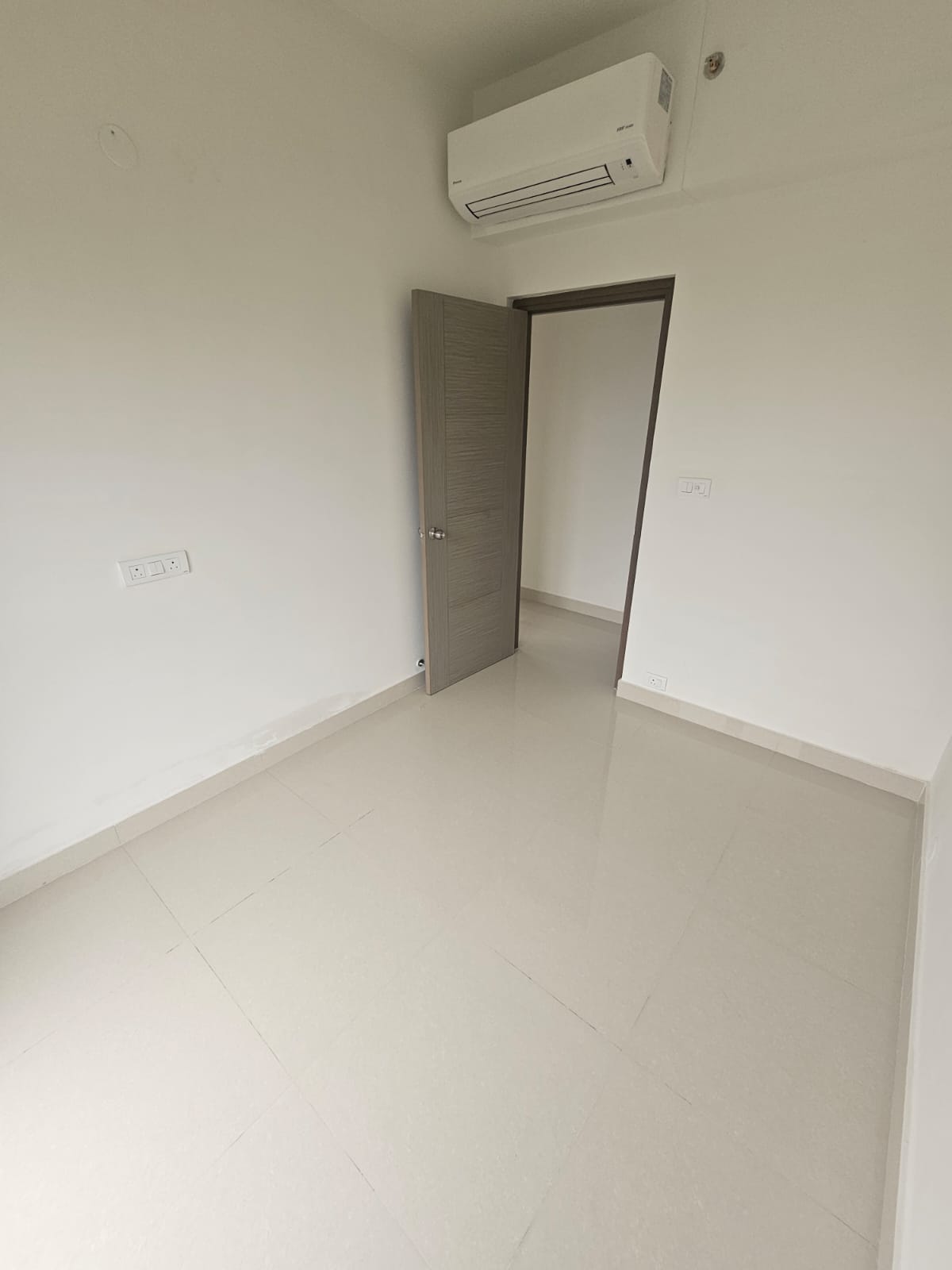 2.5 BHK Apartment For Sale in PS One 10