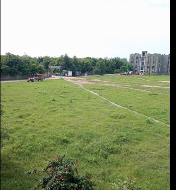 Plot For Sale in Yamuna Expressway
