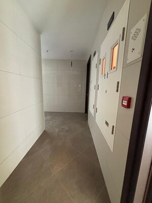 Building Lobby in 1.5 BHK Apartment at Amanora Future Towers, Hadapsar – for Sale