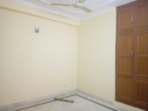 Room in 2 BHK Apartment at Pareena Om Apartments, Sector 112 – for Rent