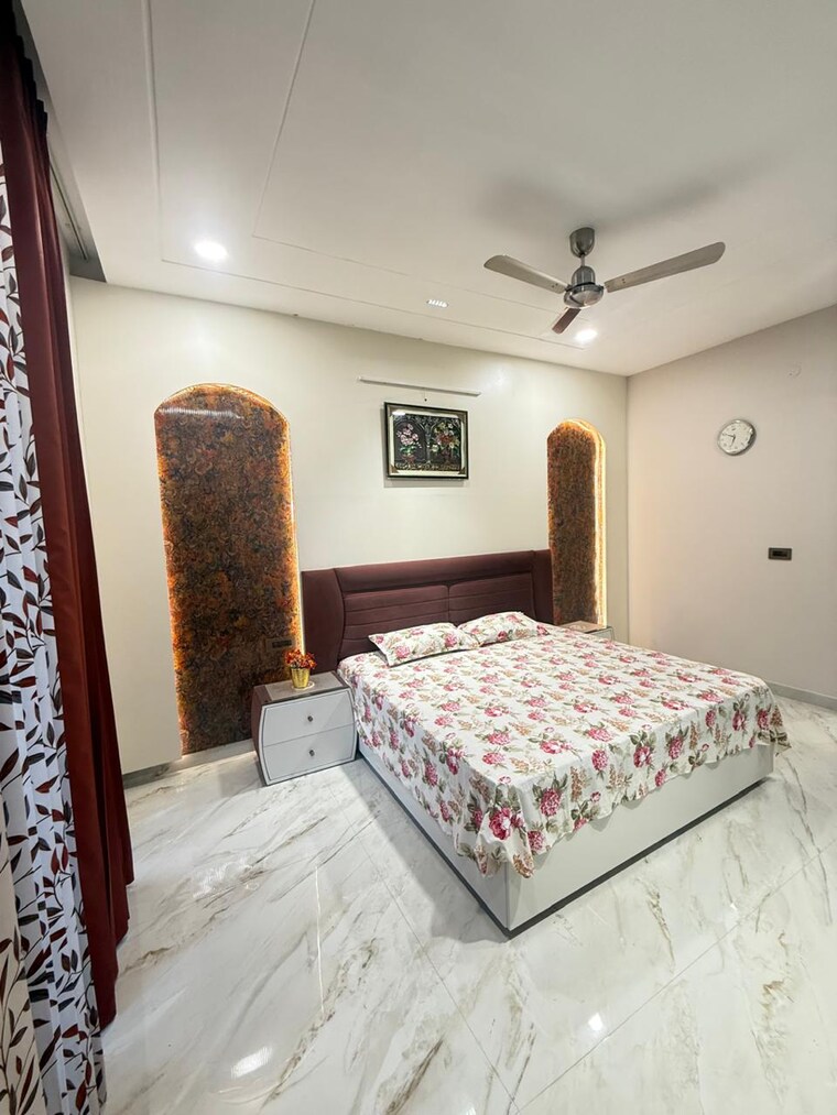 Bedroom, greater mohali 4 Bedroom 250 Sq.Yd. Independent House In Greater Mohali Mohali 9211956