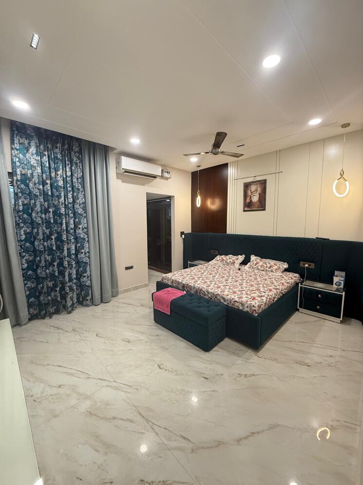 Bedroom, greater mohali 4 Bedroom 250 Sq.Yd. Independent House In Greater Mohali Mohali 9211956
