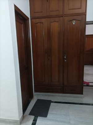Furnished Amenities in 1.5 BHK Independent House at Sector 23 – for Rent