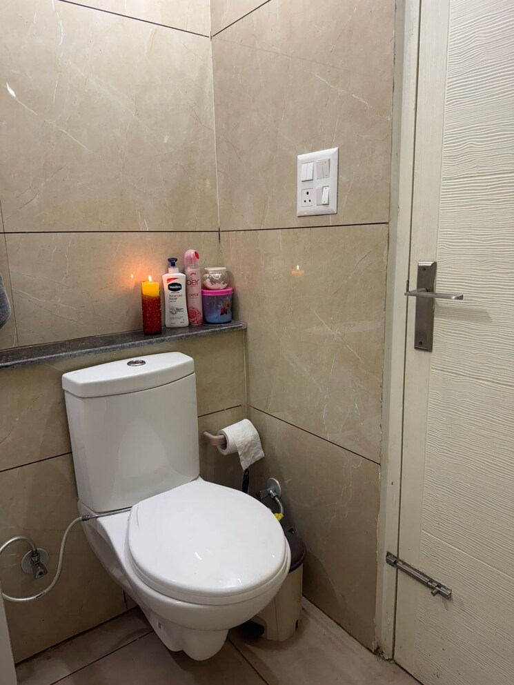 Bathroom, sector 127 Studio 650 Sq.Ft. Apartment In Sector 127 Mohali 9211985