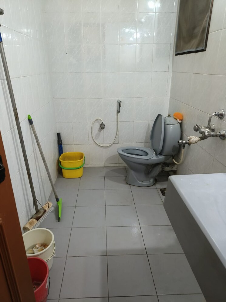 Bathroom, old madras road 2 Bedroom 1200 Sq.Ft. Apartment In Old Madras Road Bangalore 9211927