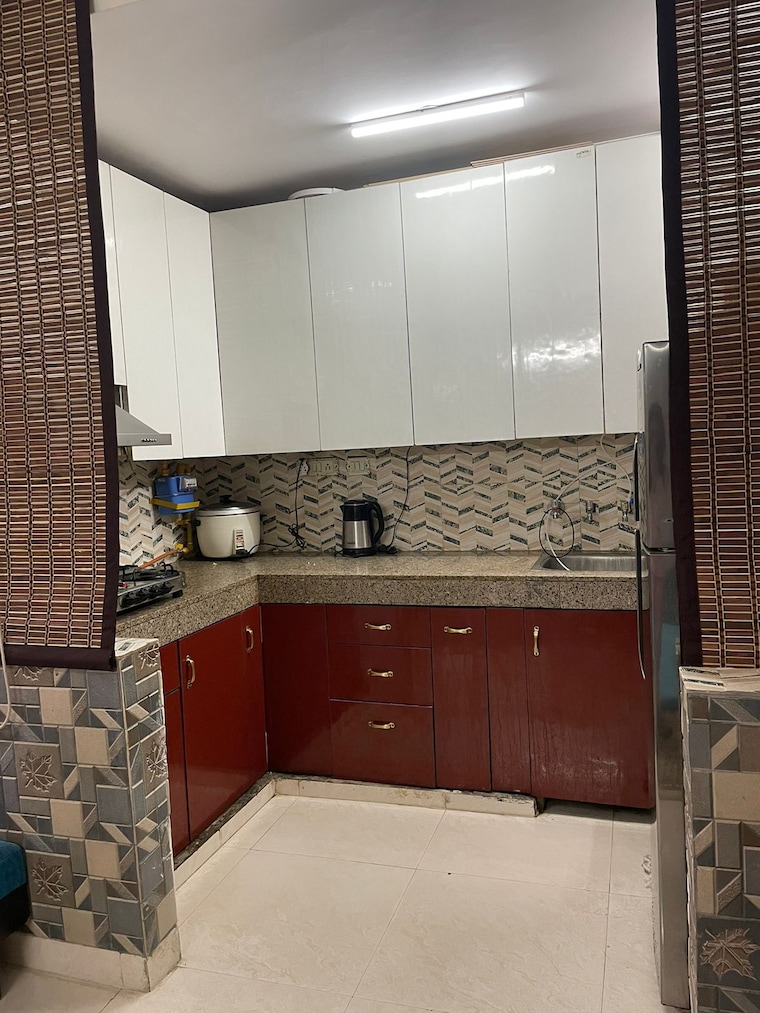 Kitchen, pareena-om-apartments 2 Bedroom 620 Sq.Ft. Apartment In Sector 112 Gurgaon 9211986