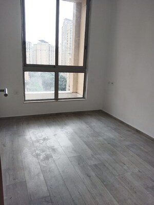 Room in 2 BHK Apartment at Hiranandani Skylark Enclave, Ghodbunder Road – for Rent