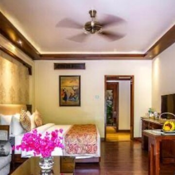 Living Room in 4 BHK Apartment at Unitech Arcadia, South City 2 – for Sale