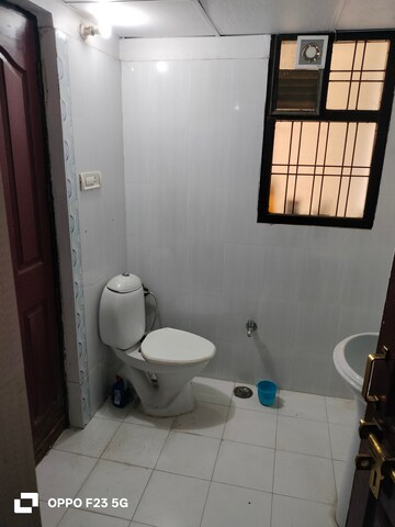 Master Bedroom in 3 BHK Apartment at Raj Ganga Surya Square, Gomti Nagar – for Rent