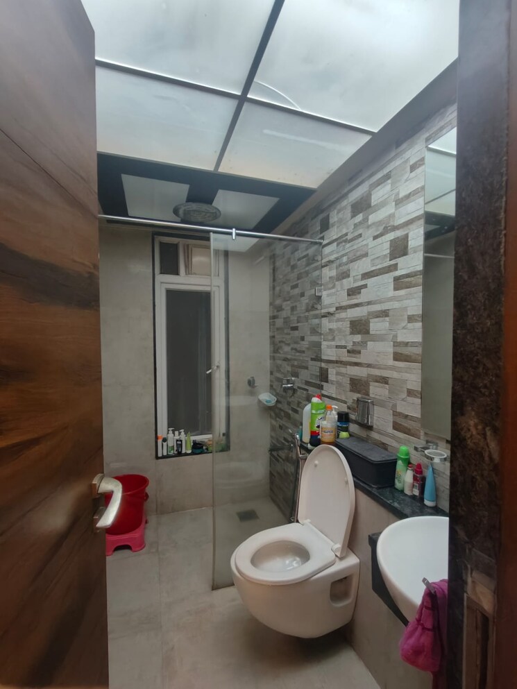 Bathroom, prathamesh-gallardo 3 Bedroom 1800 Sq.Ft. Apartment In Salisbury Park Pune 9212269