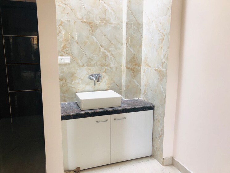 Bathroom, jubilee-hill-county 6+ Bedroom 6010 Sq.Ft. Independent House In Jubilee Hills Hyderabad 9212225