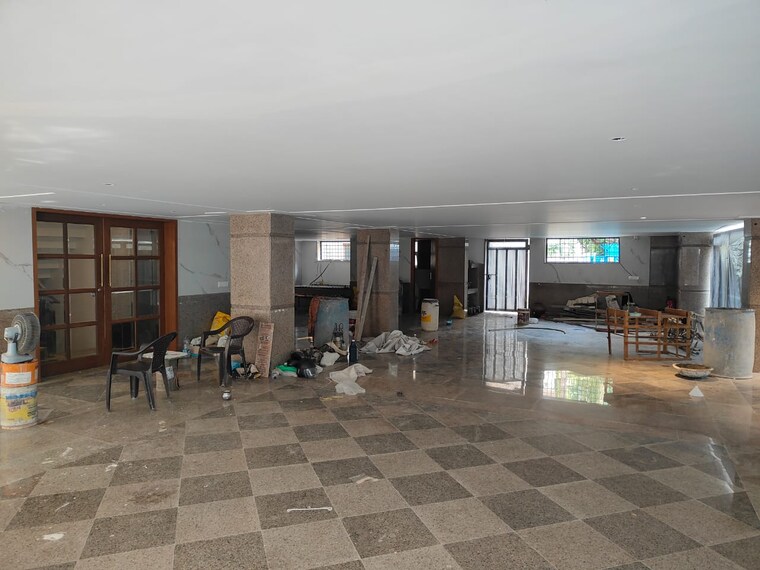  Parking, nizamuddin 4 Bedroom 2200 Sq.Ft. Builder Floor In Nizamuddin Delhi 9212267
