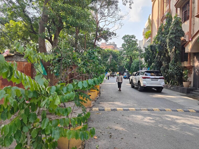 Garden, nizamuddin 4 Bedroom 2200 Sq.Ft. Builder Floor In Nizamuddin Delhi 9212267