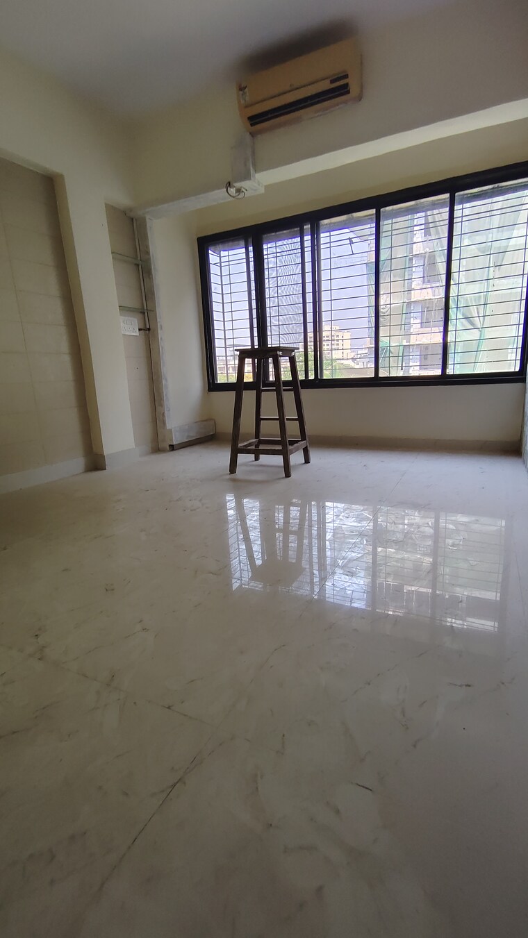 Room, mulund east 2 Bedroom 855 Sq.Ft. Builder Floor In Mulund East Mumbai 9212376