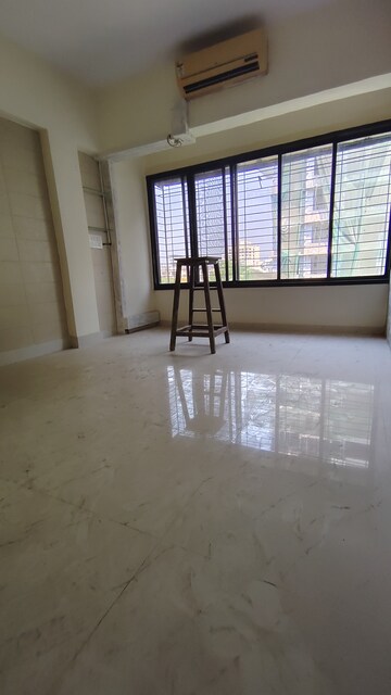 Room in 2 BHK Builder Floor at Mulund East – for Sale