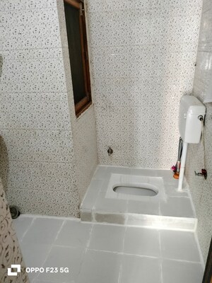 Bathroom in 2 BHK Builder Floor at Gomti Nagar – for Rent
