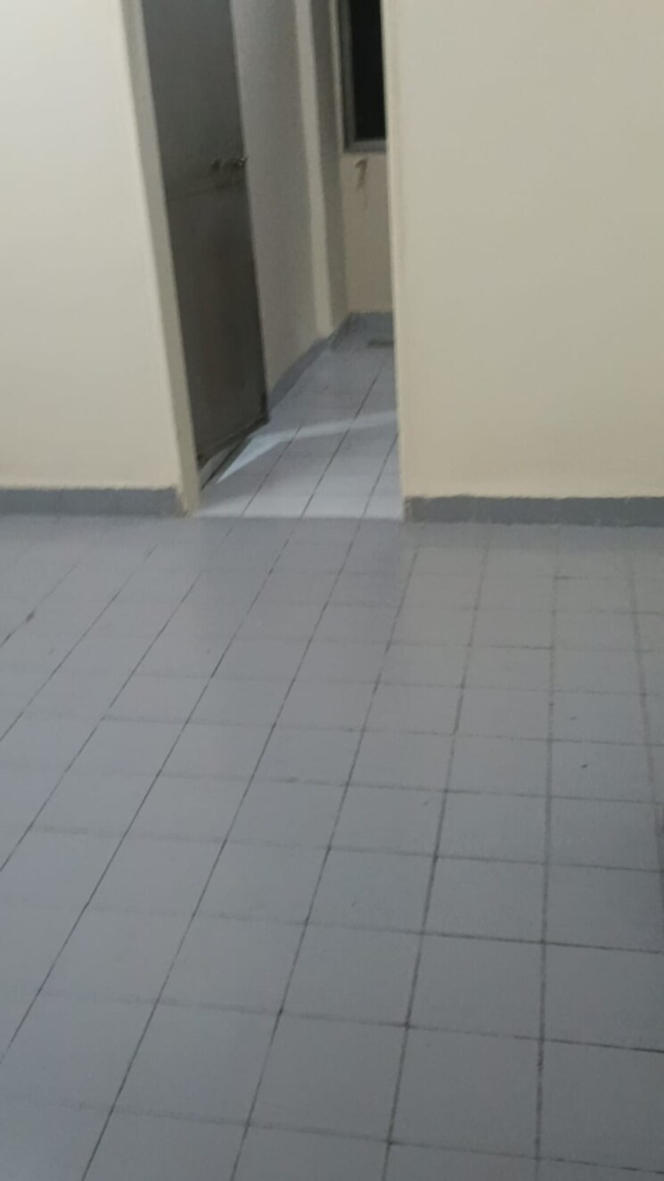 Room, mahim west 1 RK 300 Sq.Ft. Apartment In Mahim West Mumbai 9212315