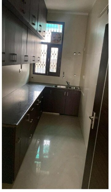 Kitchen in 2 BHK Builder Floor at RWA Apartments Sector 26, Sector 26 – for Rent