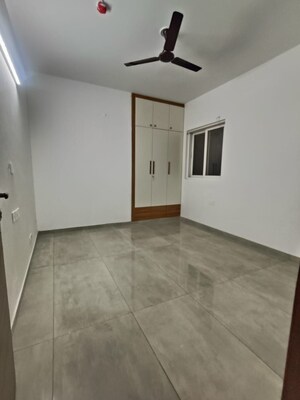 Room in 3 BHK Apartment at ACE Golf Shire, Sector 150 – for Sale
