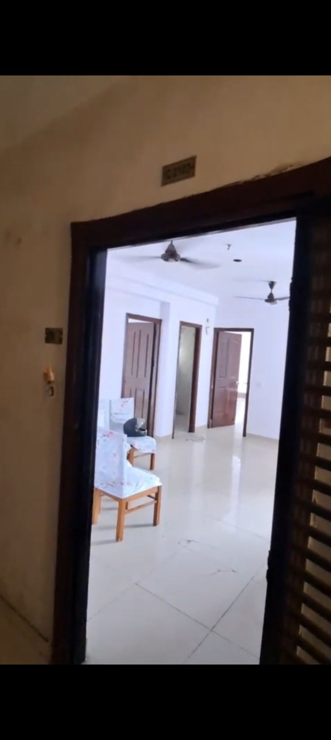 2 BHK Apartment For Rent in Charms Castle