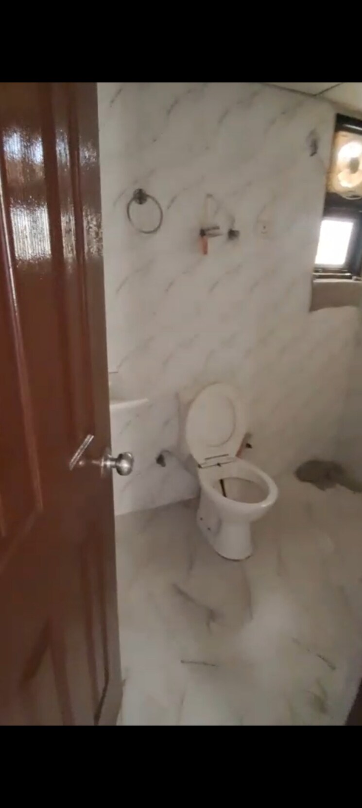 Bathroom, charms-castle 2 Bedroom 975 Sq.Ft. Apartment In Raj Nagar Extension Ghaziabad 9212405