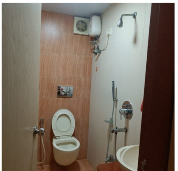 Bathroom, panchmukhi-apartment 5 Bedroom 2550 Sq.Ft. Apartment In Andheri West Mumbai 9212409