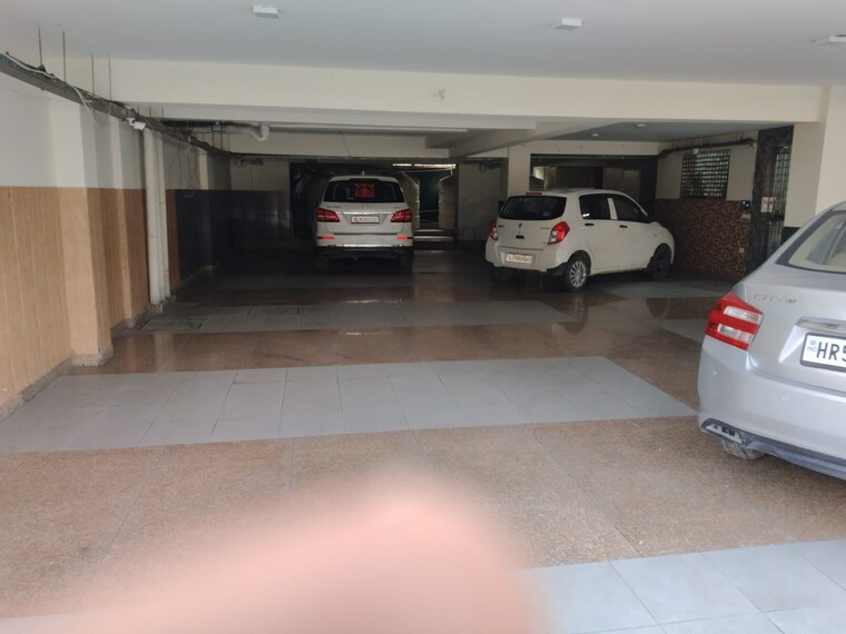  Parking, zion-onyxe-tower 4 Bedroom 328 Sq.Yd. Builder Floor In Sector 21c Faridabad 9212417
