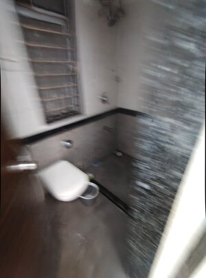 Bathroom in 1.5 BHK Apartment at Ghatkopar East – for Rent